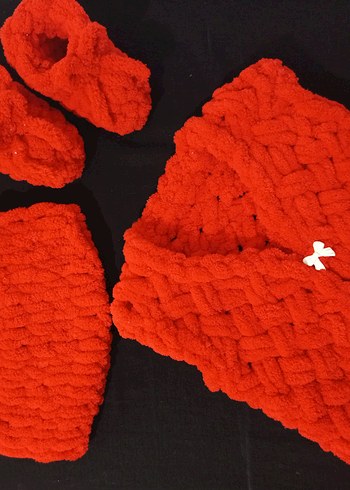 Kırmızı Örgü Bebek Kız Takımı - Görsel 4