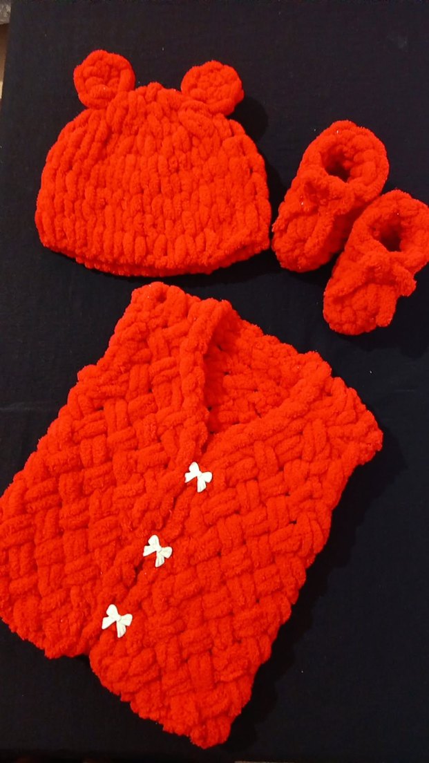 Kırmızı Örgü Bebek Kız Takımı - Görsel 2