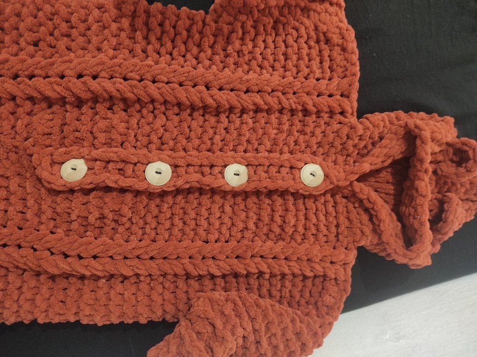 Kahverengi Kapüşonlu Örgü bebek tulum - Görsel 3