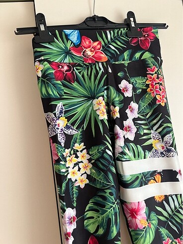 Çiçek desenli tayt - Görsel 3