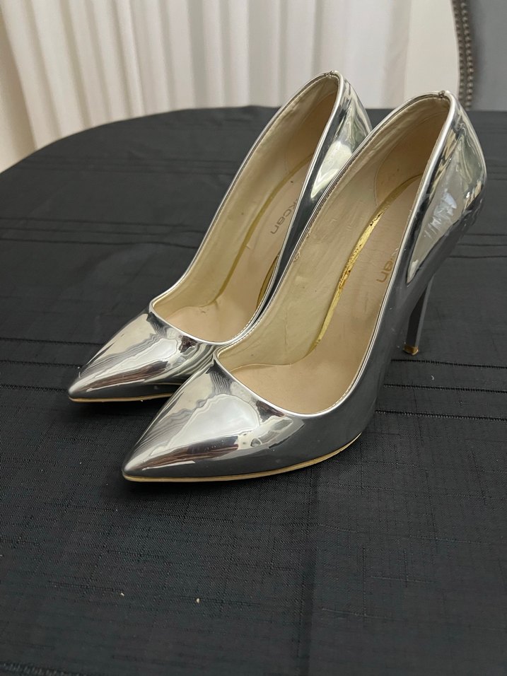 Kadın Gri Parlak Stiletto Topuklu Ayakkabı - Görsel 3