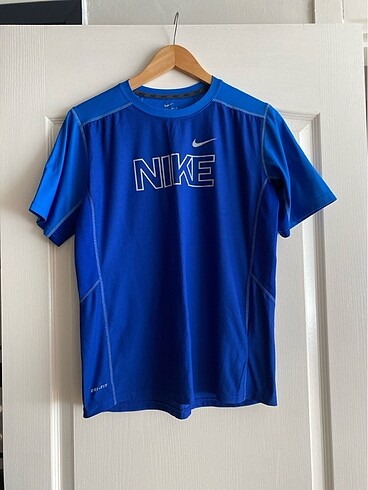Orjinal Nike dry fit sporcu tişörtü
