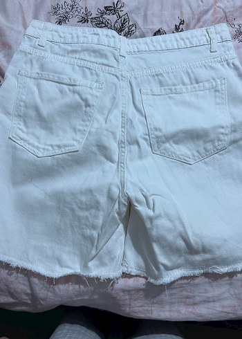 Beyaz Loose Fit Mini Denim Şort - Görsel 2