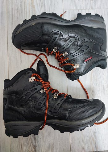 tracker marka erkek yurtdışı bot 41 numara - Görsel 2