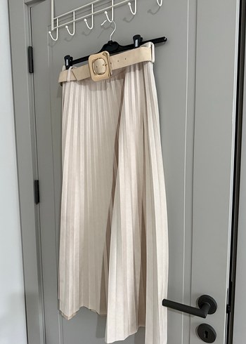 Kadın Beyaz Piliseli nubuk kumaş Uzun Etek - Görsel 3
