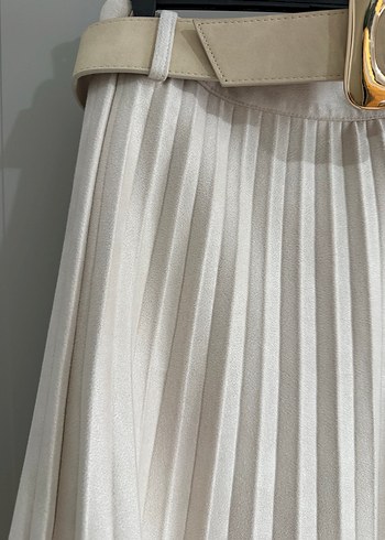 Kadın Beyaz Piliseli nubuk kumaş Uzun Etek - Görsel 5