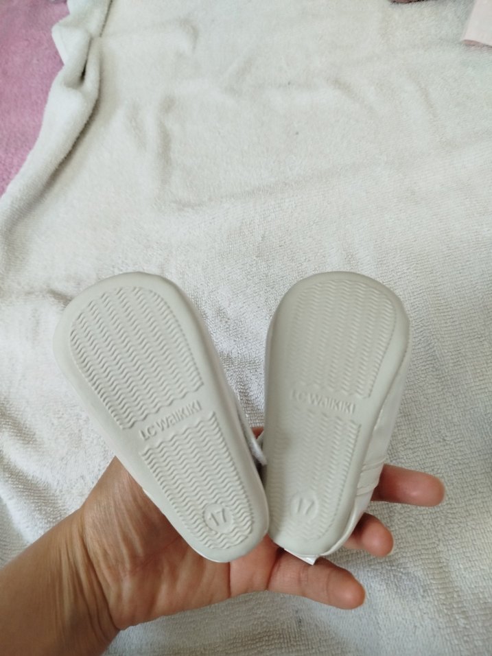 Kız Çocuk Beyaz Fiyonklu Babet Ayakkabı - Görsel 3