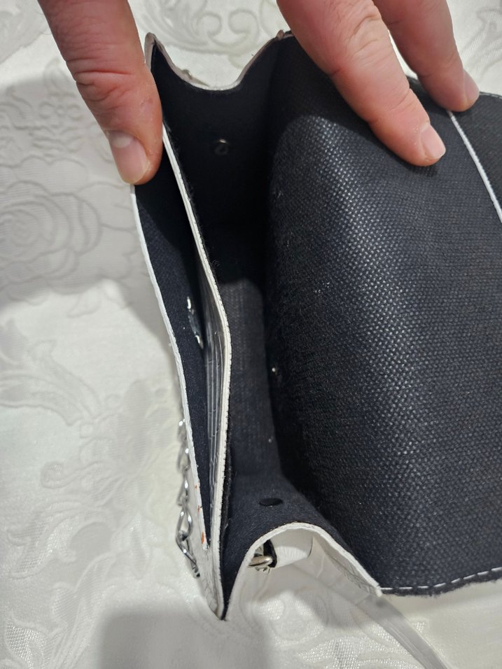 Beyaz Deri Krokodil Desenli Tokalı Çanta - Görsel 5