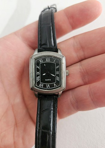 Klasik Siyah Kadın Kol Saati - Görsel 3
