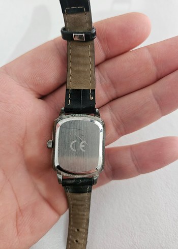 Klasik Siyah Kadın Kol Saati - Görsel 4