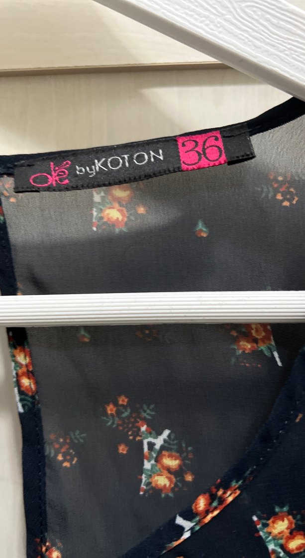 Uzun Kollu Fırfırlı Mavi Desenli Bluz - Görsel 4