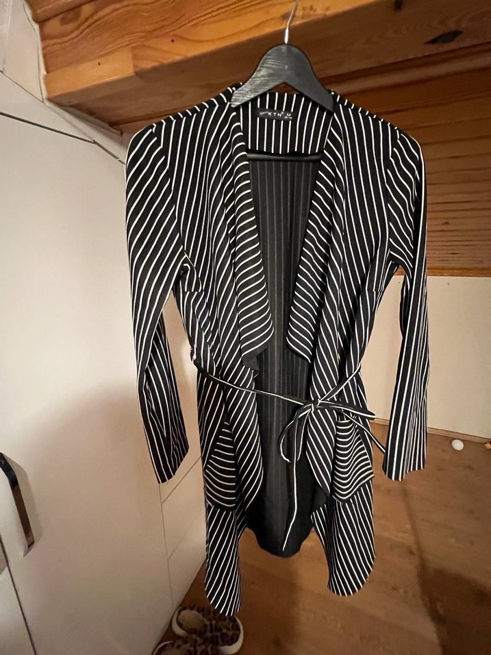 Çizgili Siyah Hamile Uzun Ceket - Görsel 5