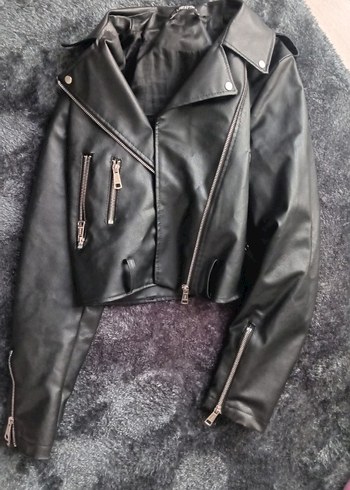 Trendyol & Milla Kadın Siyah Mini Deri Biker Ceket