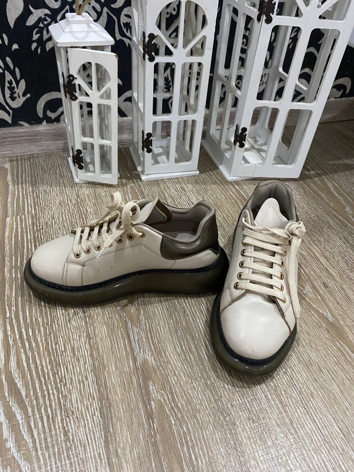 Kadın krem rengi ayakkabı - Görsel 2