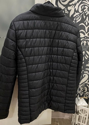 Siyah Fermuarlı Kısa Kadın Kışlık Mont - Görsel 2