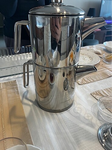 Ar yıldız çaydanlık ve iki adet cezve