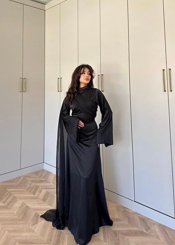 Uzun Siyah Gotik Drapeli Kadın Elbise