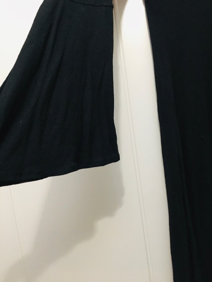 Siyah V Yaka Fermuarlı Bluzu - Görsel 2