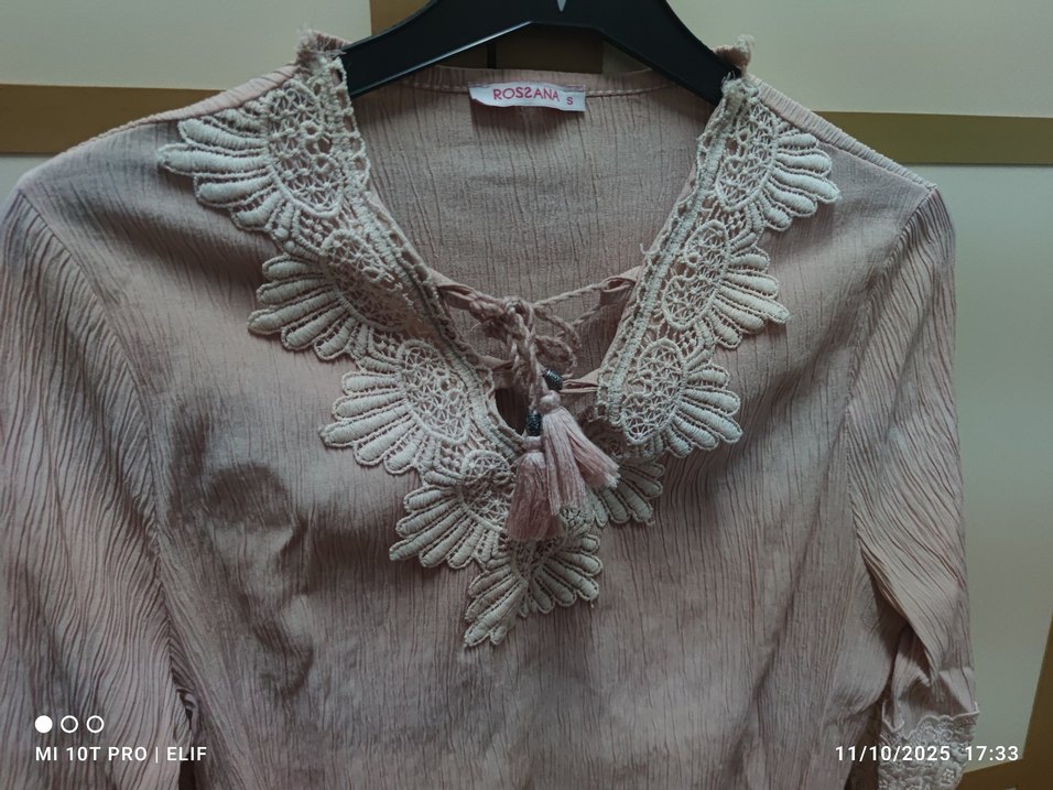 Dantel detaylı prenses bluz - Görsel 3