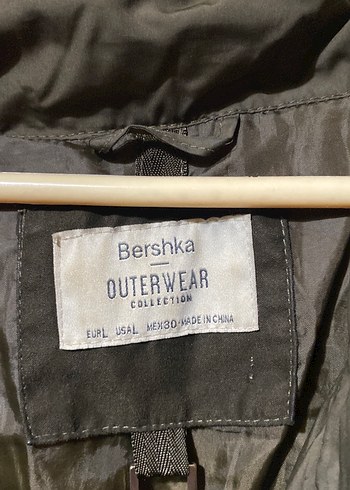 Bershka Düğmeli, Notlu Yaka Yeşil Kadın Mont