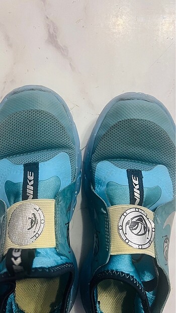 33 Beden mavi Renk Nike erkek çocuk spor ayakkabı