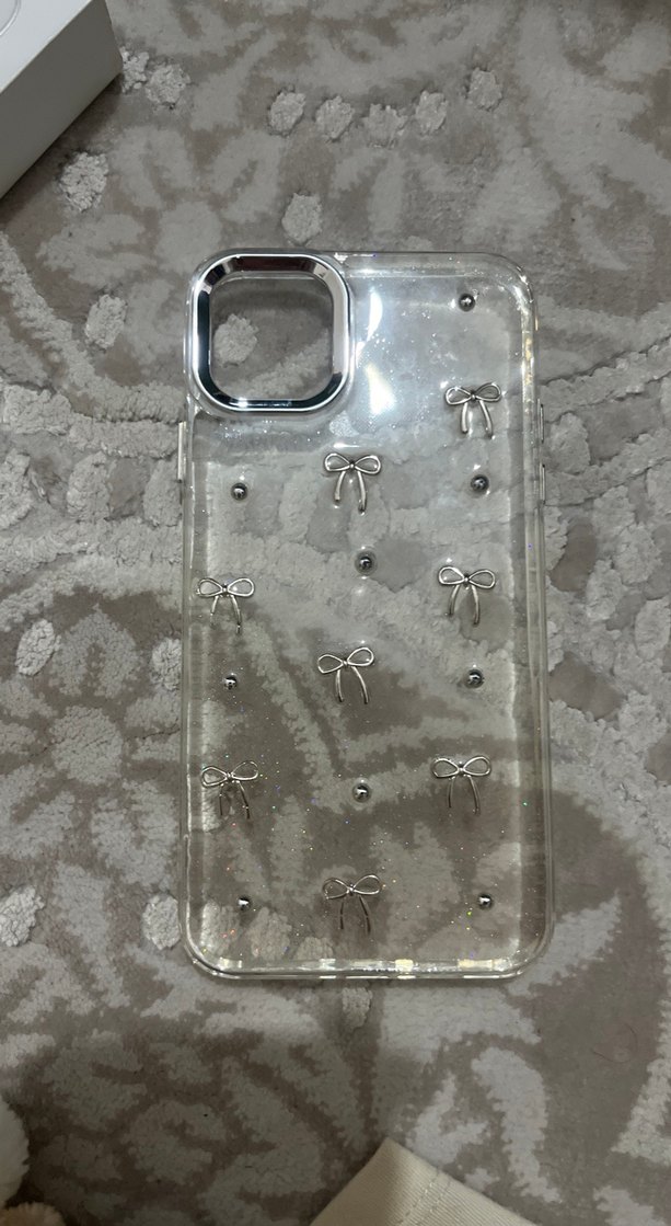 Fiyonk Detaylı Beyaz Bohem Telefon Kılıfı - Görsel 4