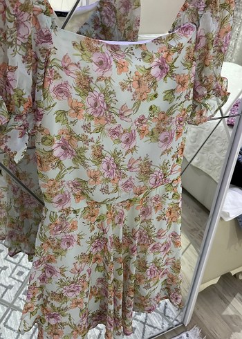 Çiçek Desenli Bohem Mini Elbise - Görsel 5