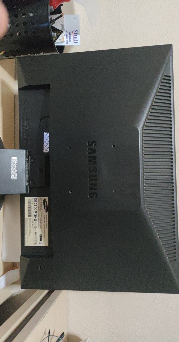 Siyah Samsung Monitör syncmaster 920nw - Görsel 5