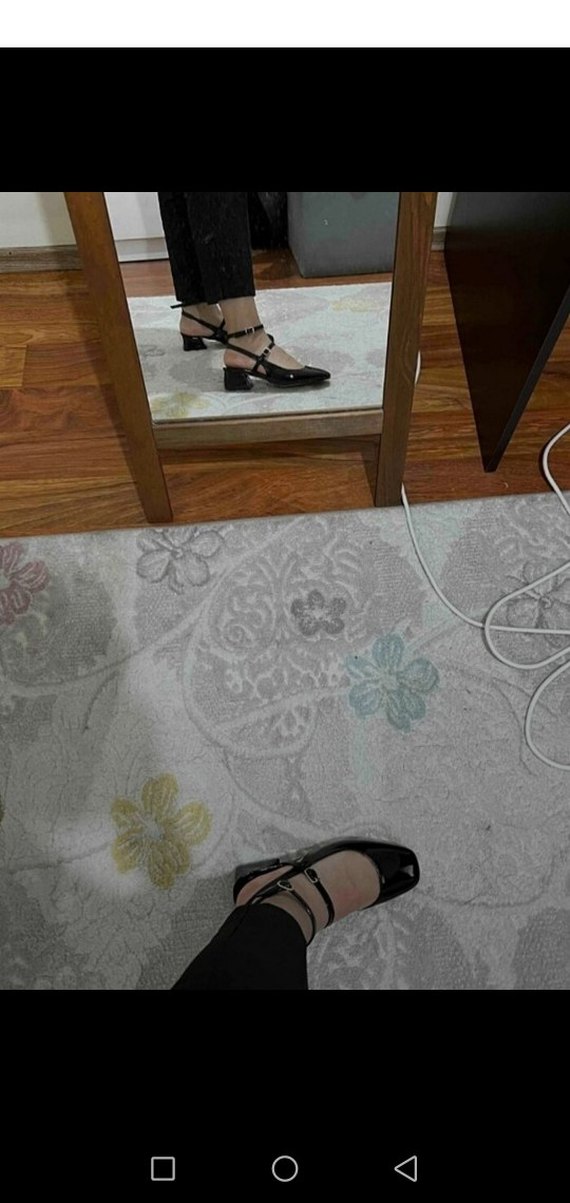 Tokalı Siyah Rugan Topuklu Kadın Ayakkabı - Görsel 2