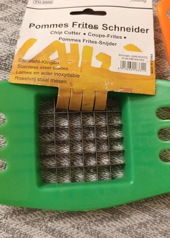 Beden Renkli Plastik Patates Dilimleyici