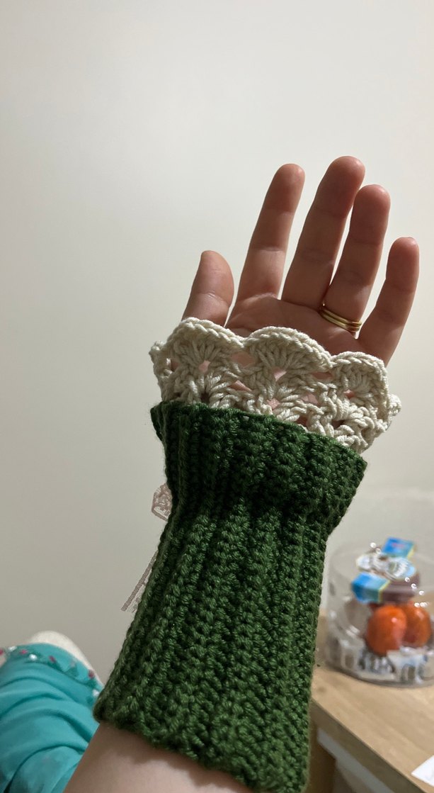 Dantel Detaylı Yeşil Örgü Kadın Eldiveni - Görsel 4
