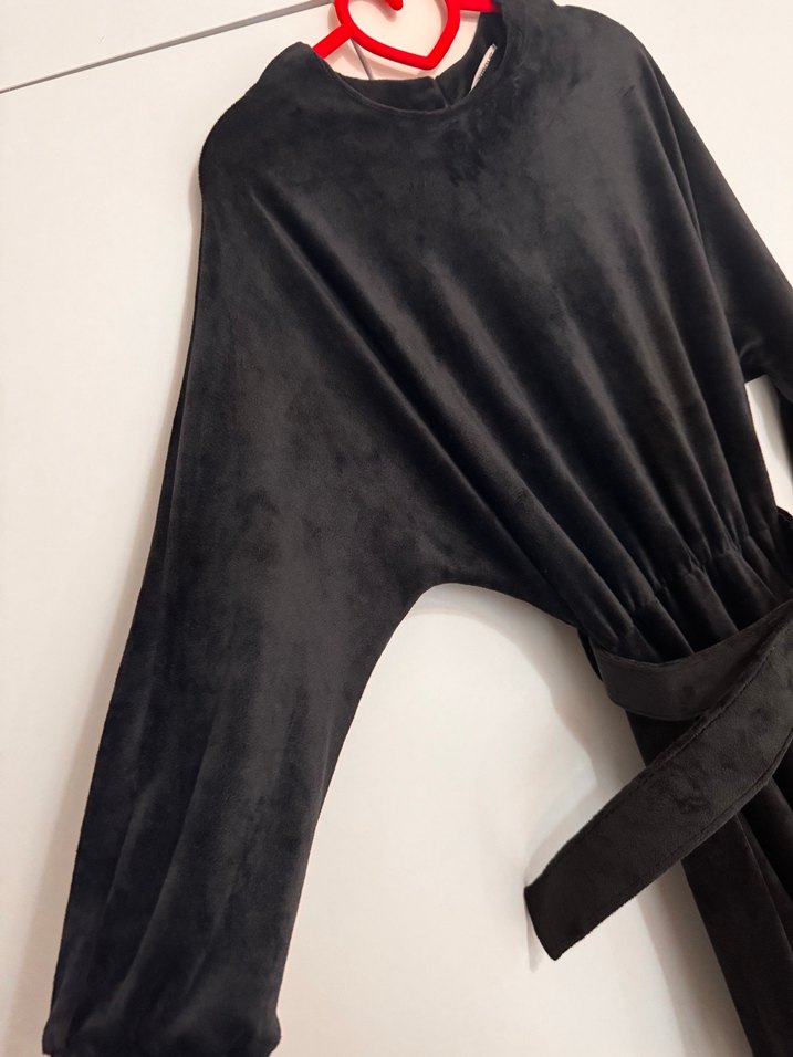 Yarasa Kol Kadife Siyah Midi Elbise - Görsel 3