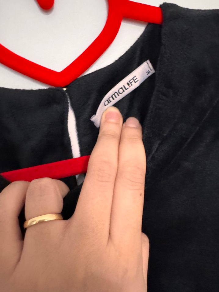 Yarasa Kol Kadife Siyah Midi Elbise - Görsel 4