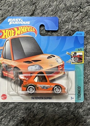 Hot Wheels 94 Toyota Supra