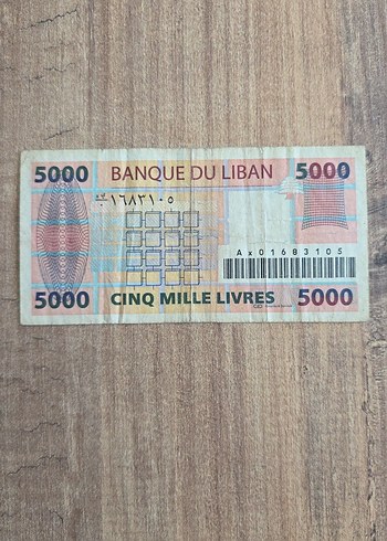 Çok Renkli 5000 Lübnan Lirası Banknotu