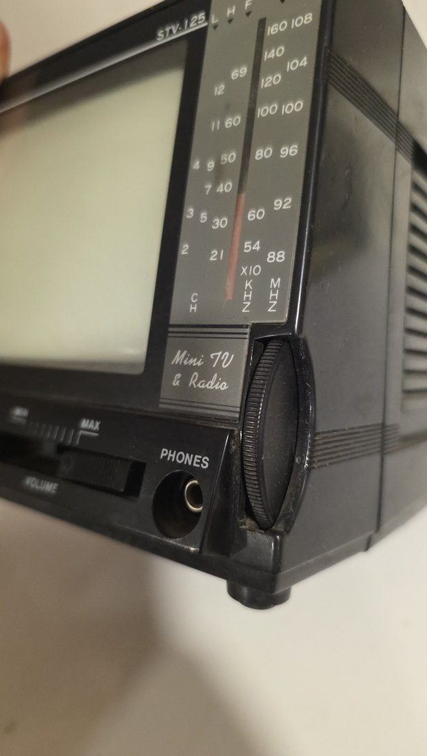 Supra Siyah Retro Televizyon Monitörü - Görsel 4