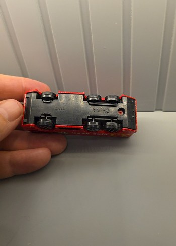 Kırmızı Renkli Oyuncak İtfaiye Aracı - Görsel 3