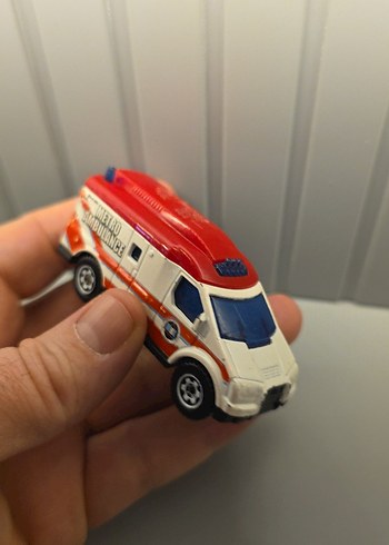 Renkli Metro Ambulans Oyuncak Araba - Görsel 6