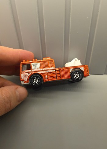 Turuncu Renkli Oyuncak İtfaiye Arabası - Görsel 3