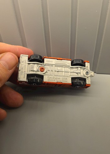 Turuncu Renkli Oyuncak İtfaiye Arabası - Görsel 4