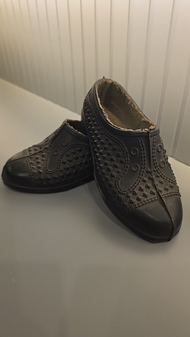 Dekoratif Siyah Gotik lastik pabuç rastık - Görsel 2