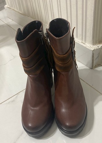 Kahverengi Tokalı Deri Biker Kadın Bot - Görsel 2