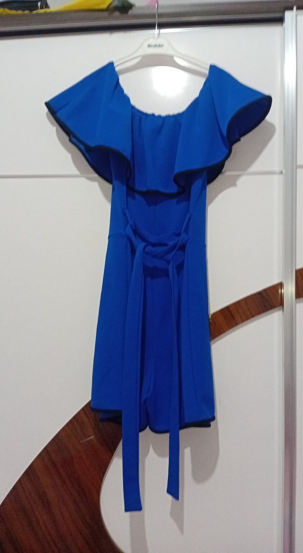 Mavi Kısa Fırfırlı Straplez Kadın Tulum - Görsel 3