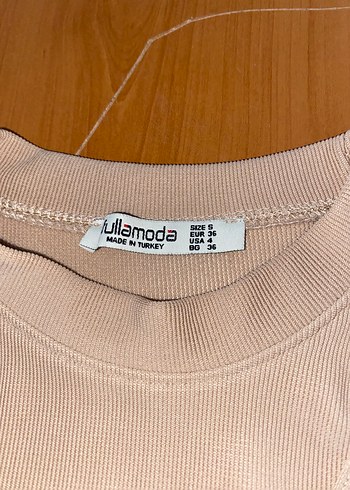 Kadın Bej Kısa Kollu Dekolteli Tişört - Görsel 5