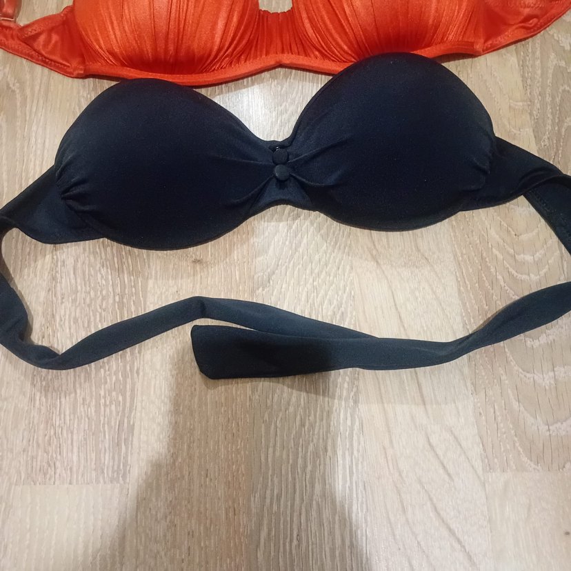Turuncu ve Siyah Strappy Bikini Üstü - Görsel 2