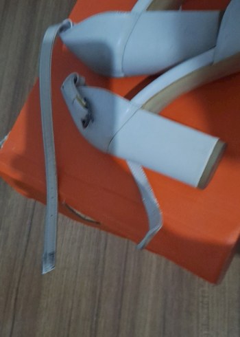 Beyaz Stiletto Topuklu Kadın Ayakkabı - Görsel 6
