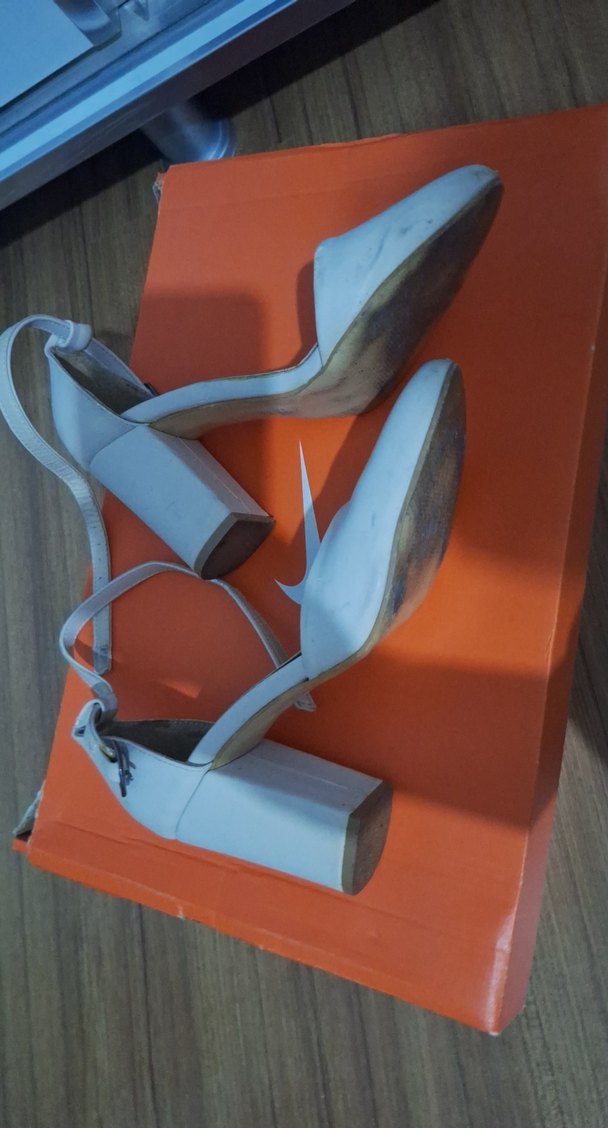 Beyaz Stiletto Topuklu Kadın Ayakkabı - Görsel 4