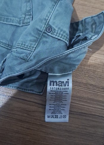 Düğmeli Su Yeşili Mini Kot Şort - Görsel 4