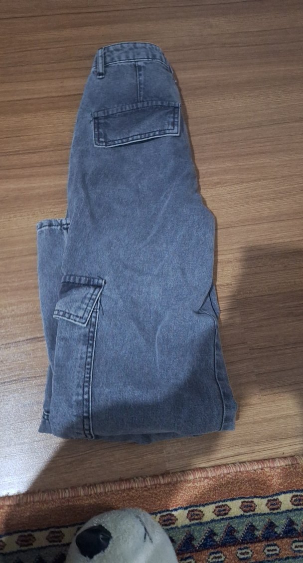 Gri Bel Detaylı Kadın, Kargo Stili Kot Pantolon - Görsel 4