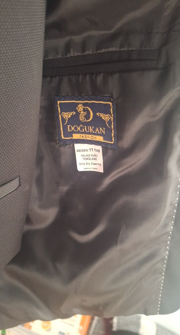 Düğmeli, Siyah Erkek Çocuk Takım Elbise - Görsel 3